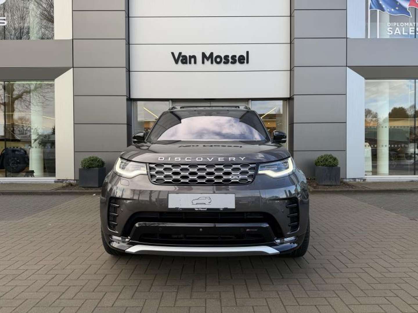 Land Rover Discovery Metropolitan Edition D300 - 2025 - Joinsteer - #2