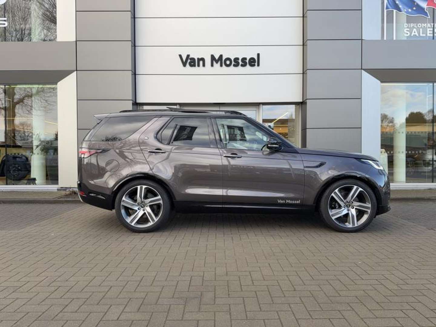 Land Rover Discovery Metropolitan Edition D300 - 2025 - Joinsteer - #3