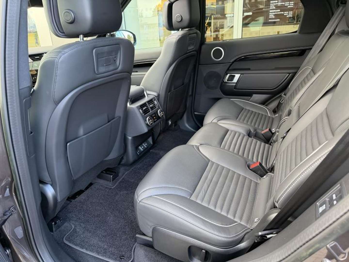 Land Rover Discovery Metropolitan Edition D300 - 2025 - Joinsteer - #30