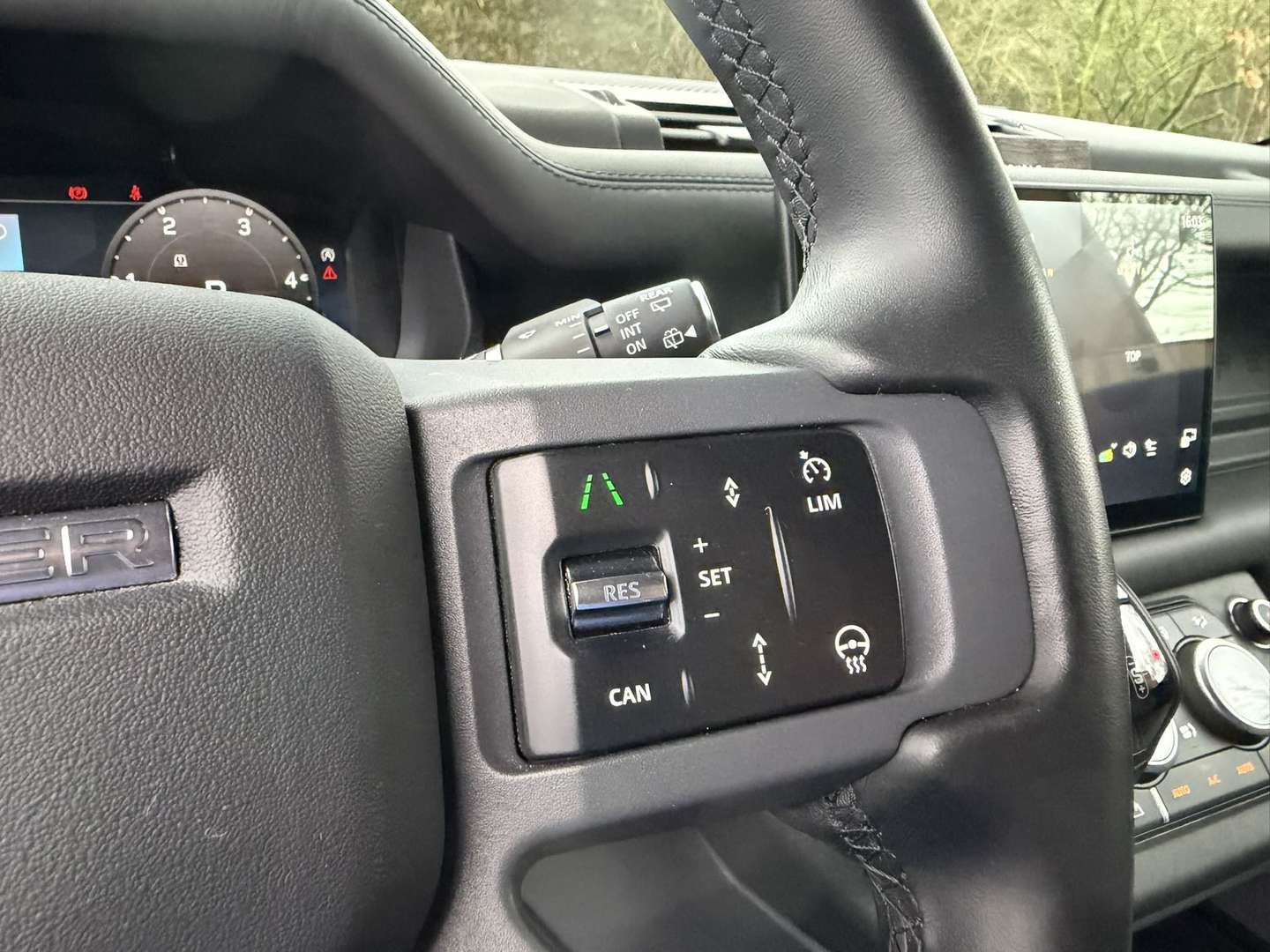 Land Rover Defender 90 X-Dynamic HSE 3.0 D MHEV D300 - 2025 - Joinsteer - #35