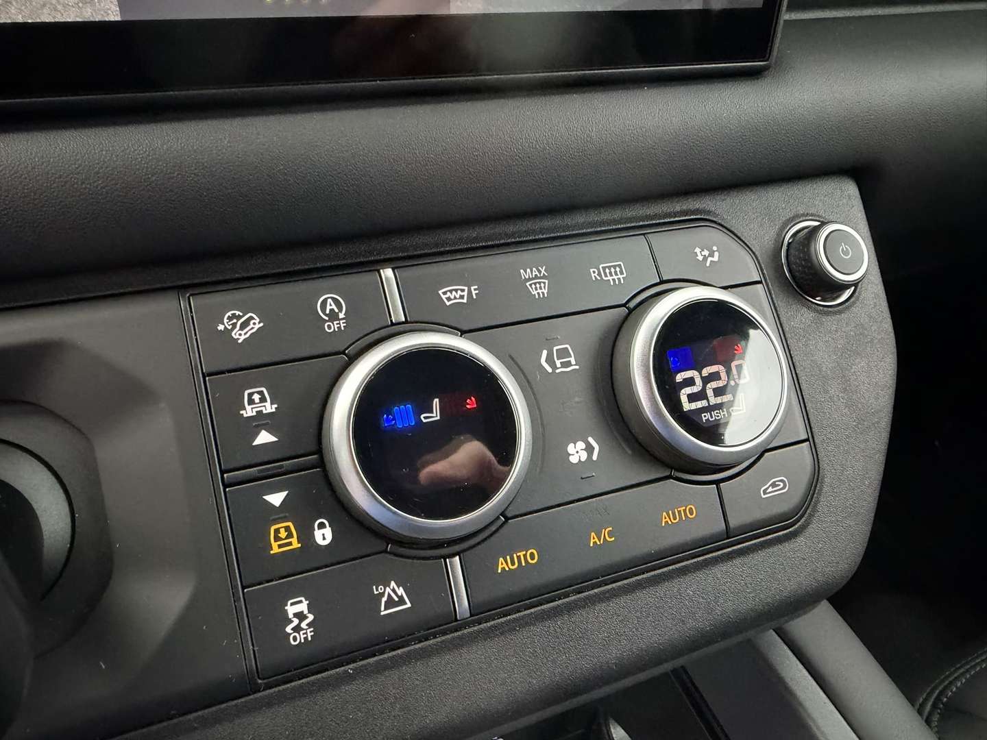 Land Rover Defender 90 X-Dynamic HSE 3.0 D MHEV D300 - 2025 - Joinsteer - #40