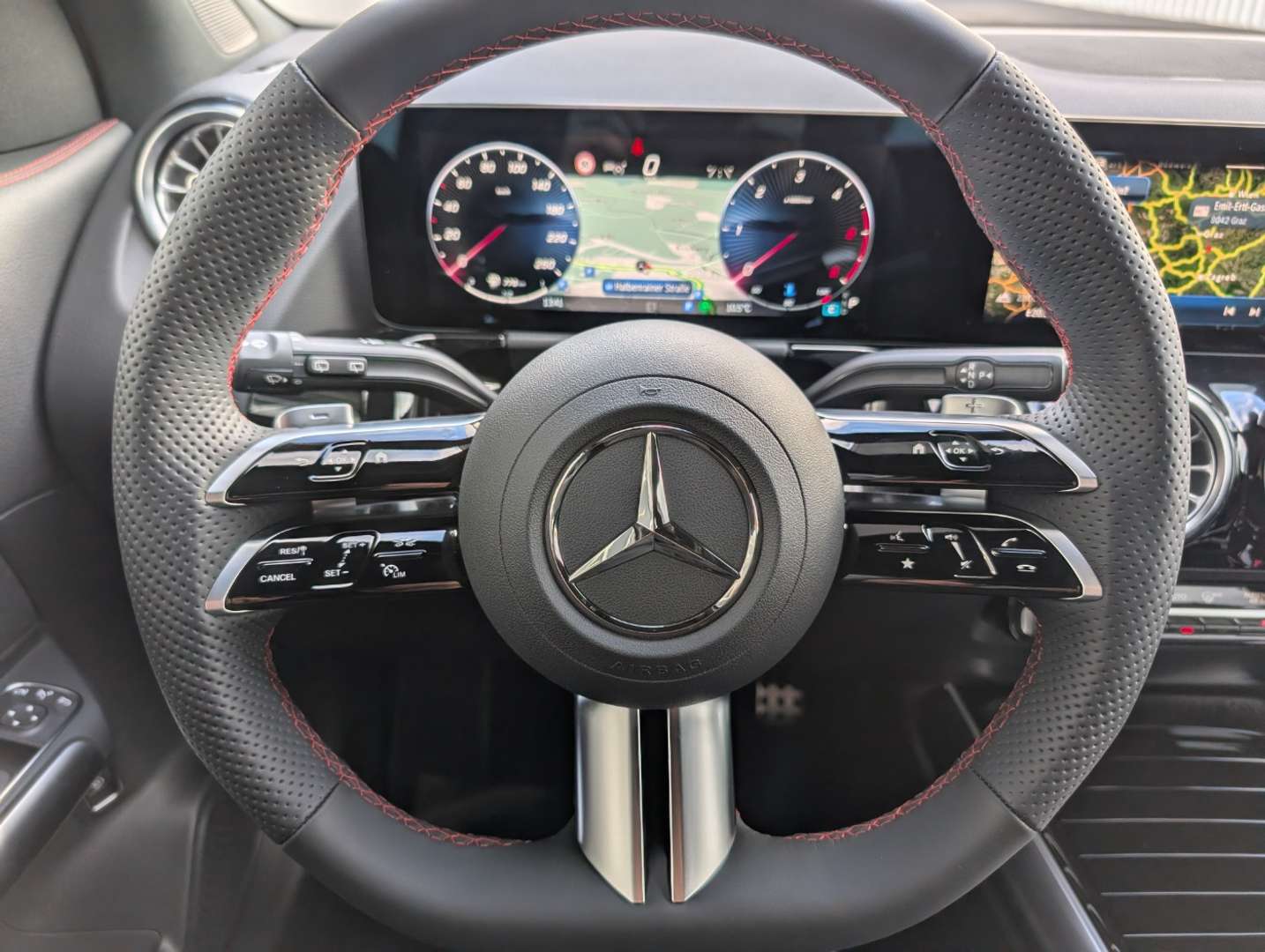 Mercedes GLA 200 AMG Line - 2025 - Joinsteer - #14