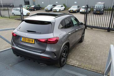 Mercedes GLA 250 E 250 AMG Line — photo 4