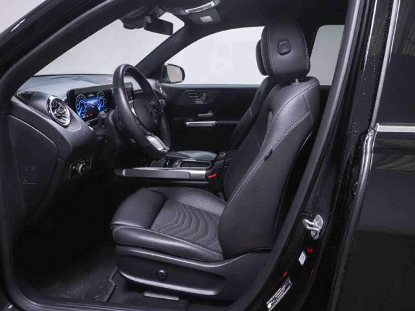 Mercedes EQB 300 Progressive - 2024 - Joinsteer - #2