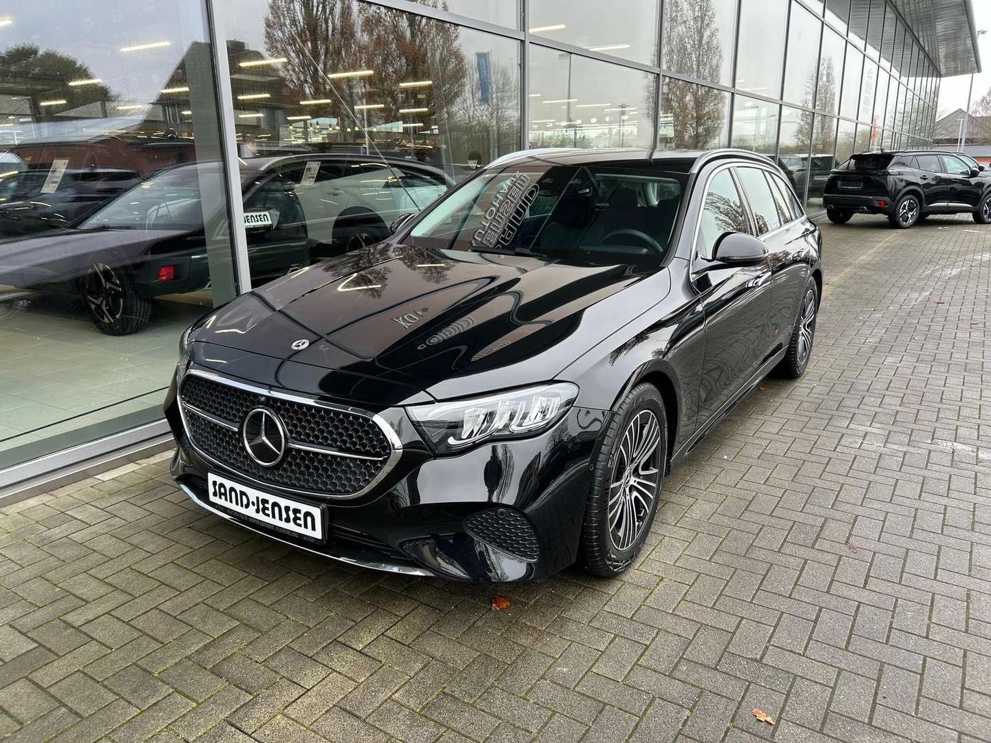 Mercedes Classe E Break 220 Avantgarde - 2025 - Joinsteer - #2