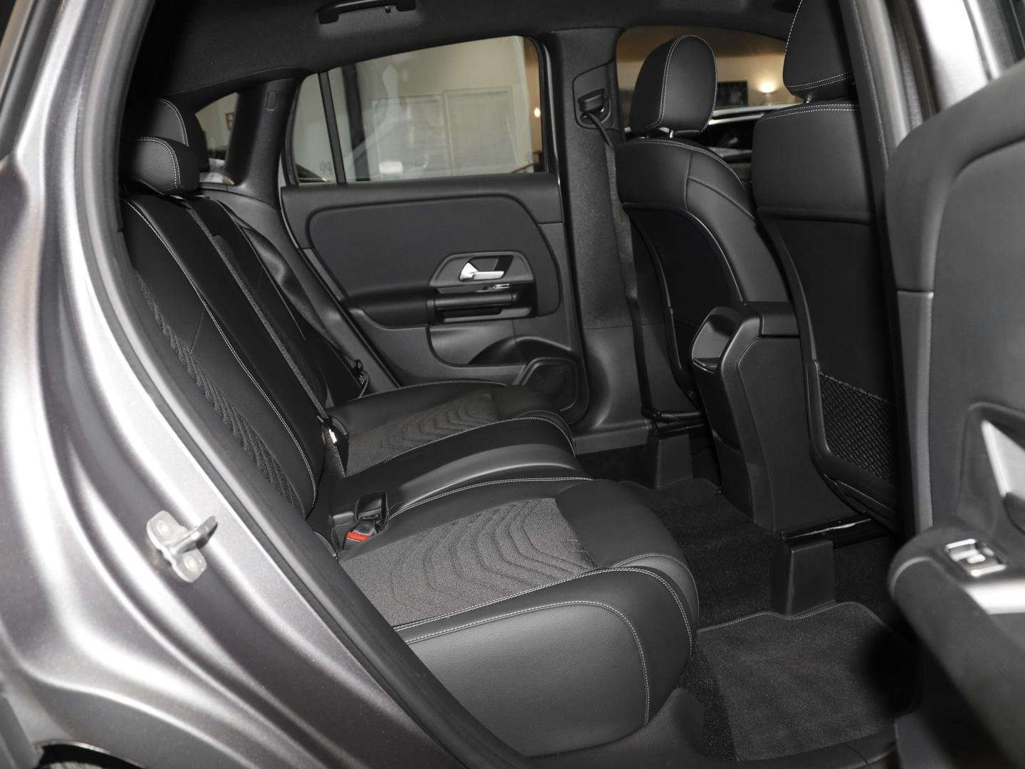 Mercedes GLA 200 - 2024 - Joinsteer - #6