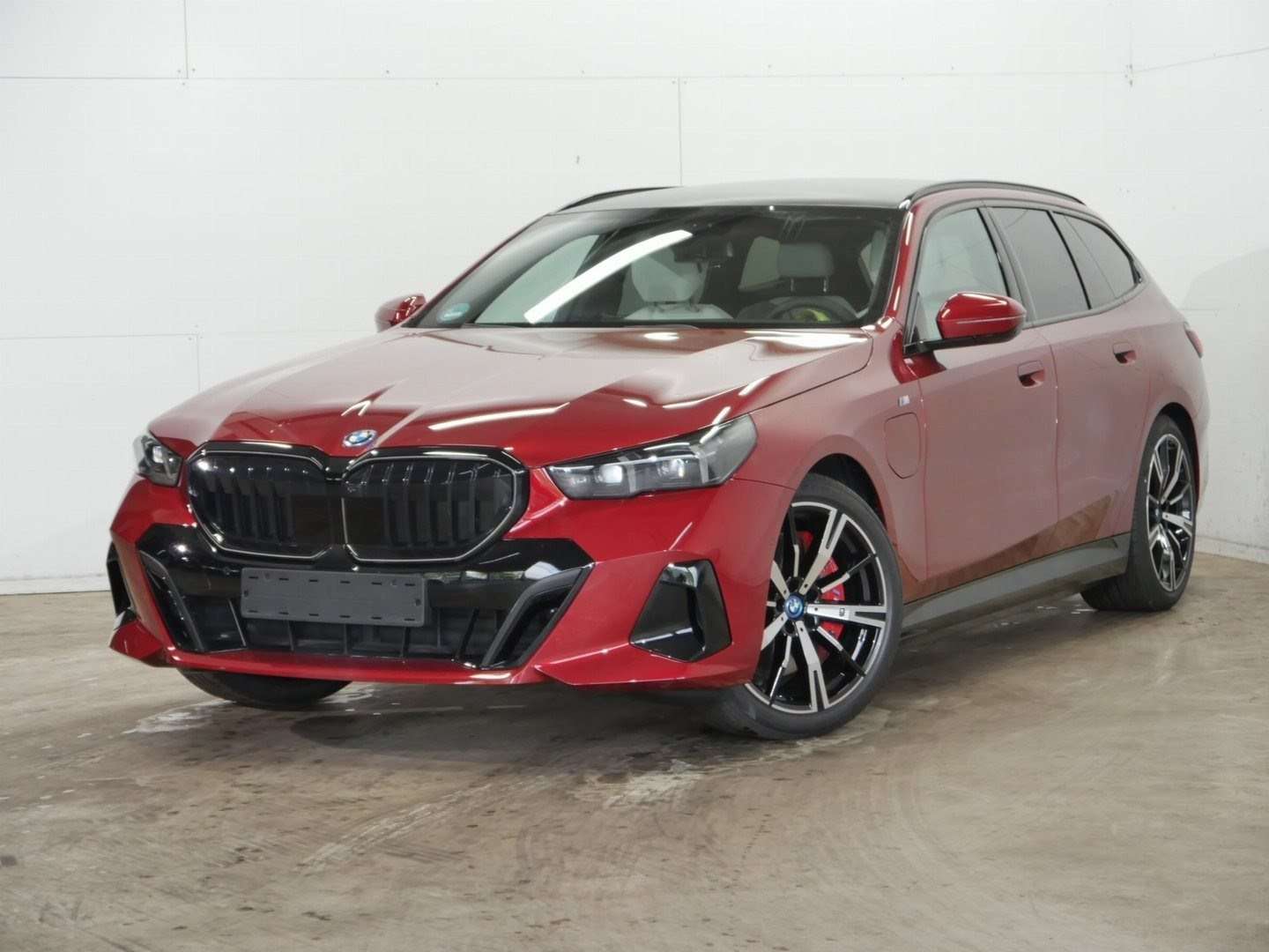 BMW Série 5 Touring 550e XDrive M Sportpaket - 2025 - Joinsteer