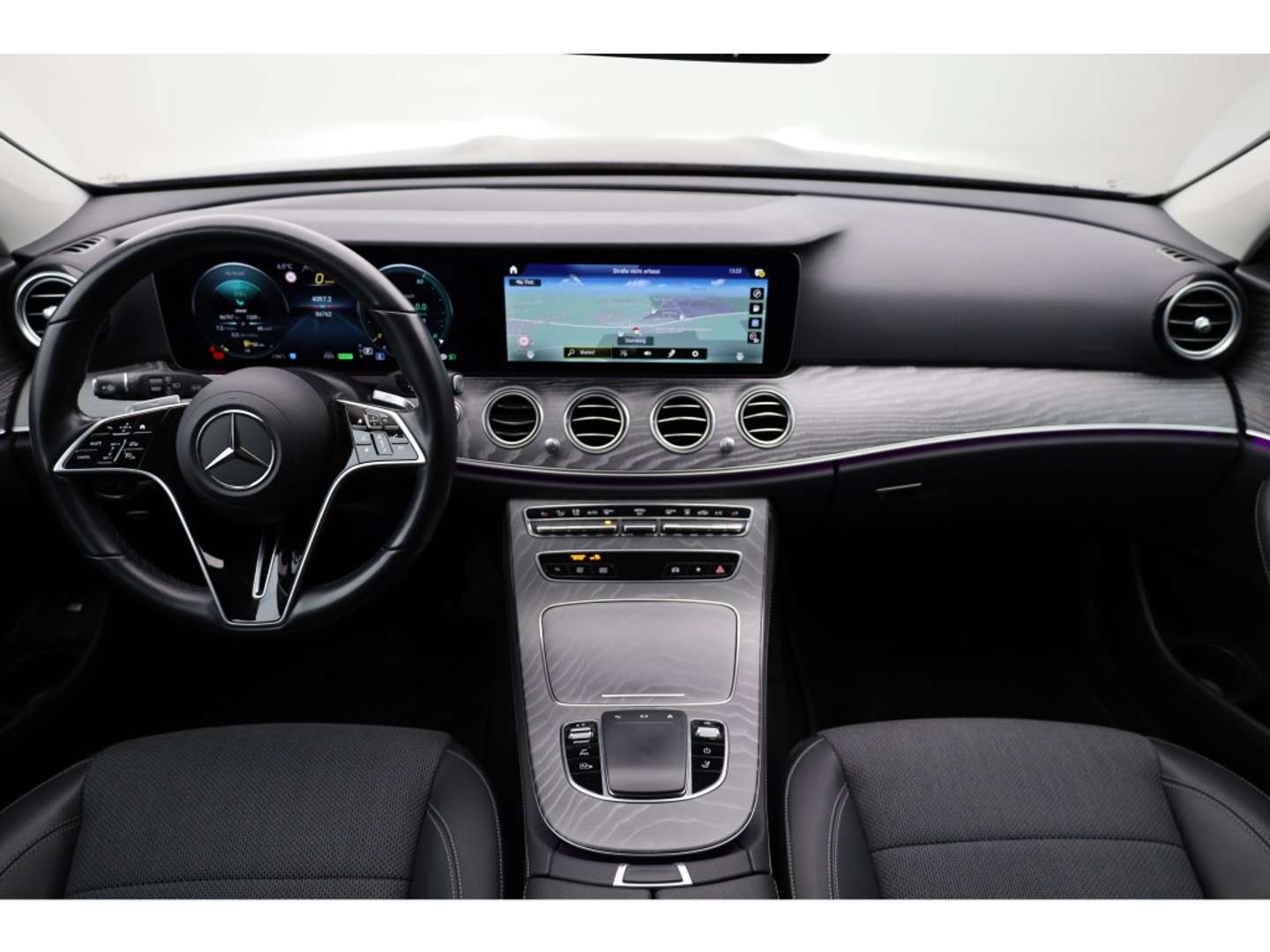 Mercedes Classe E Break 300 Night - 2022 - Joinsteer - #22