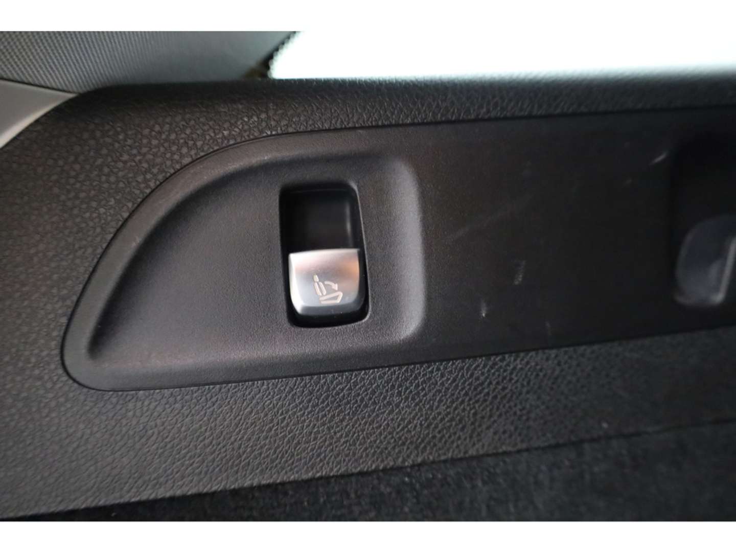 Mercedes Classe E Break 300 Night - 2022 - Joinsteer - #29