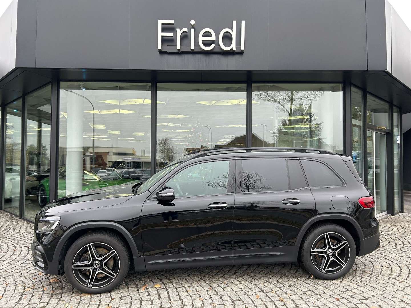 Mercedes GLB 200 200 Night - 2024 - Joinsteer - #1