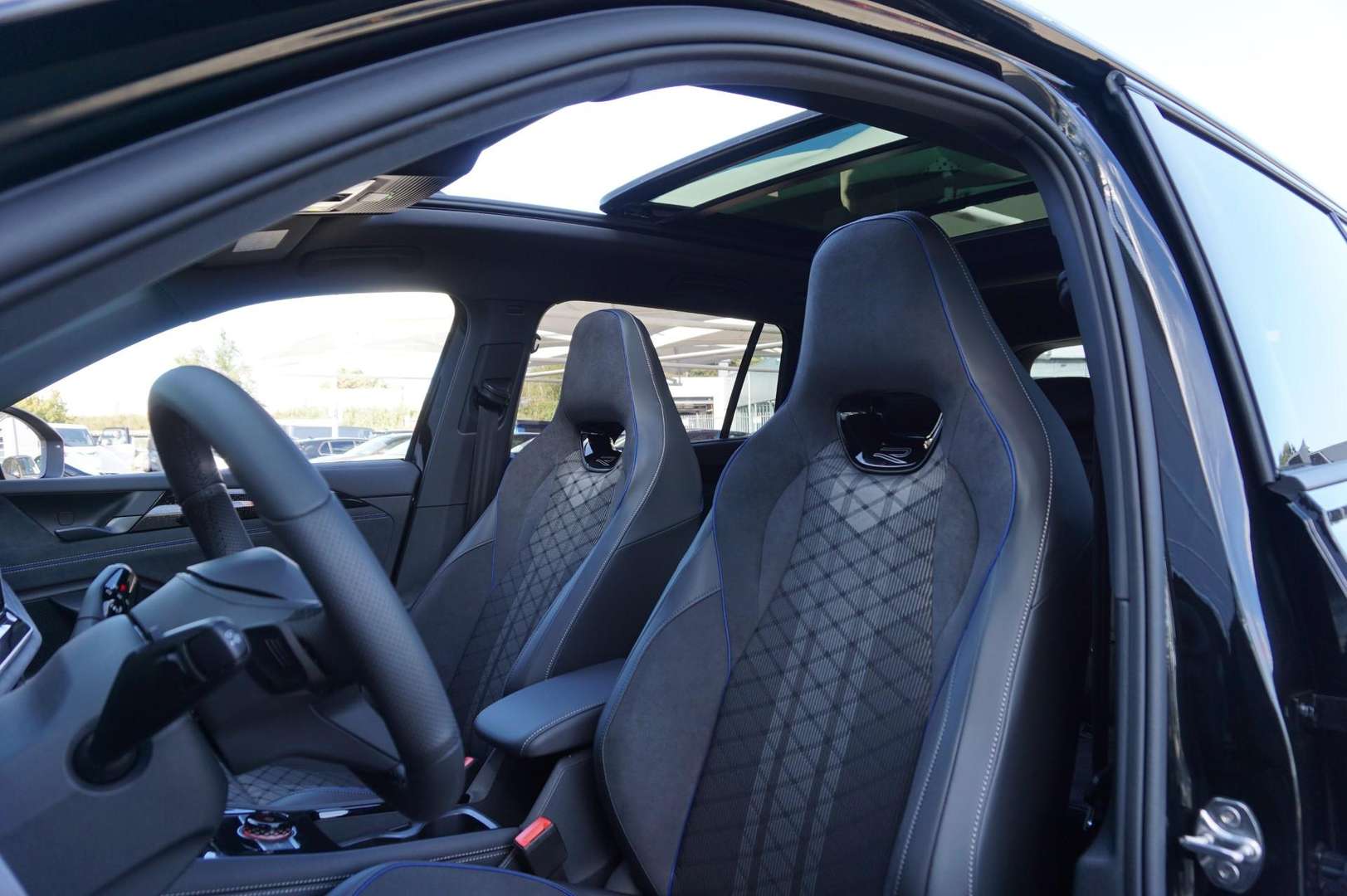 Volkswagen Tayron EHybrid R-Line Edition - 2025 - Joinsteer - #3