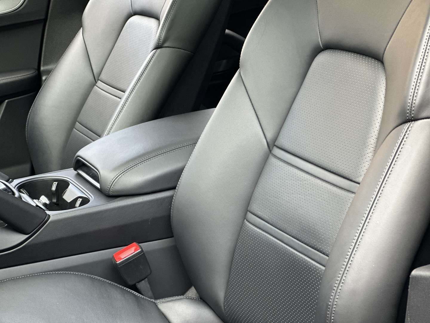 Porsche Cayenne III E-Hybrid Exclusive - 2023 - Joinsteer - #4