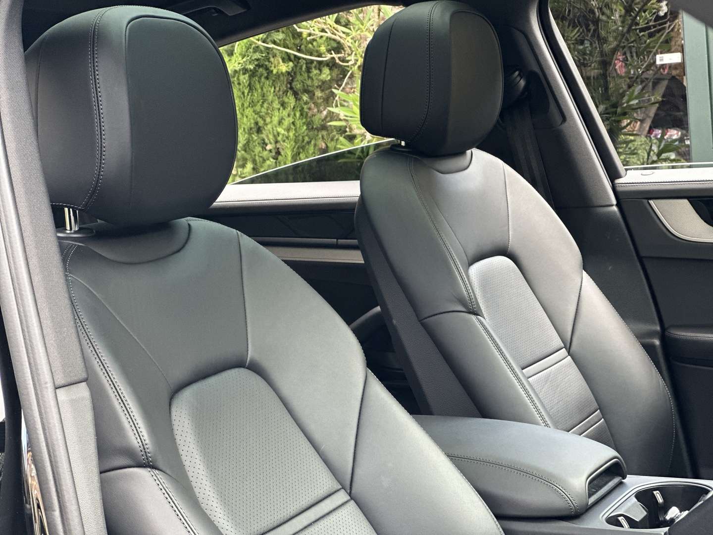 Porsche Cayenne III E-Hybrid Exclusive - 2023 - Joinsteer - #12