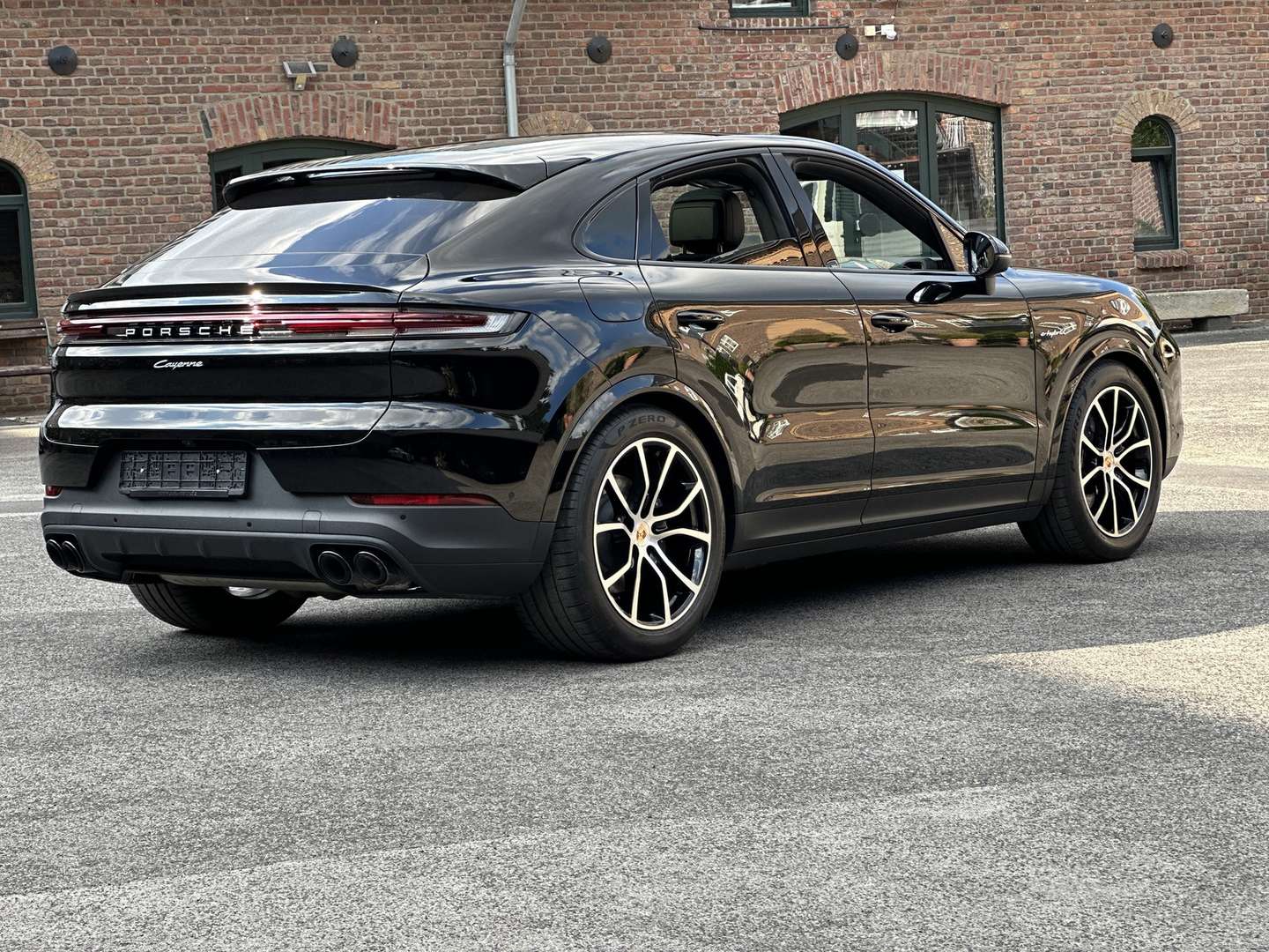 Porsche Cayenne III E-Hybrid Exclusive - 2023 - Joinsteer - #17