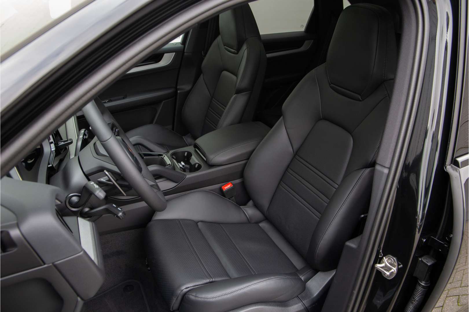 Porsche Cayenne III E-Hybrid - 2026 - Joinsteer - #6