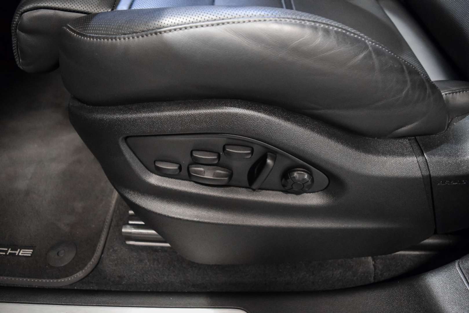 Porsche Cayenne III E-Hybrid - 2026 - Joinsteer - #21