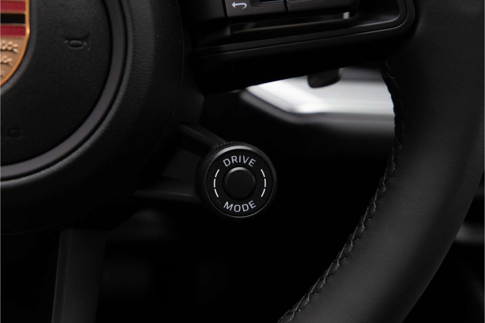 Porsche Cayenne III E-Hybrid - 2026 - Joinsteer - #40