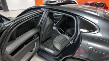 Porsche Panamera II E-Hybrid — photo 42