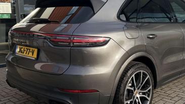 Porsche Cayenne III E-Hybrid — photo 4