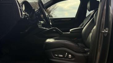 Porsche Cayenne III E-Hybrid — photo 8