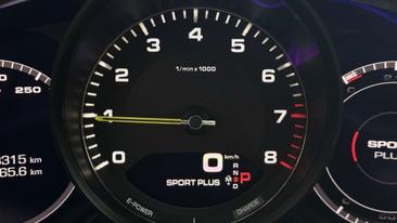 Porsche Cayenne III E-Hybrid — photo 13