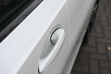 BMW Série 3 Touring M Sport 330e — photo 21