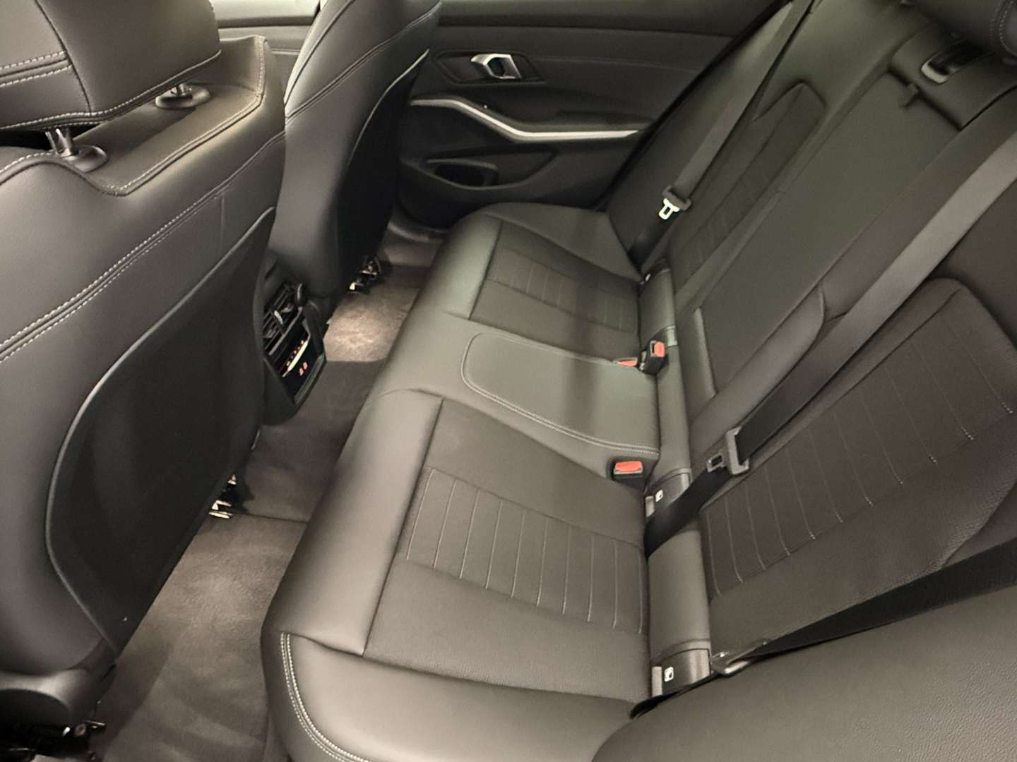 BMW 318 318d - 2024 - Joinsteer - #13