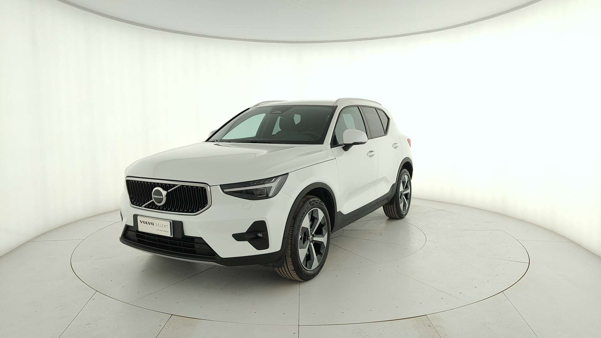 Volvo XC40 B3 Core - 2025 - Joinsteer - #1