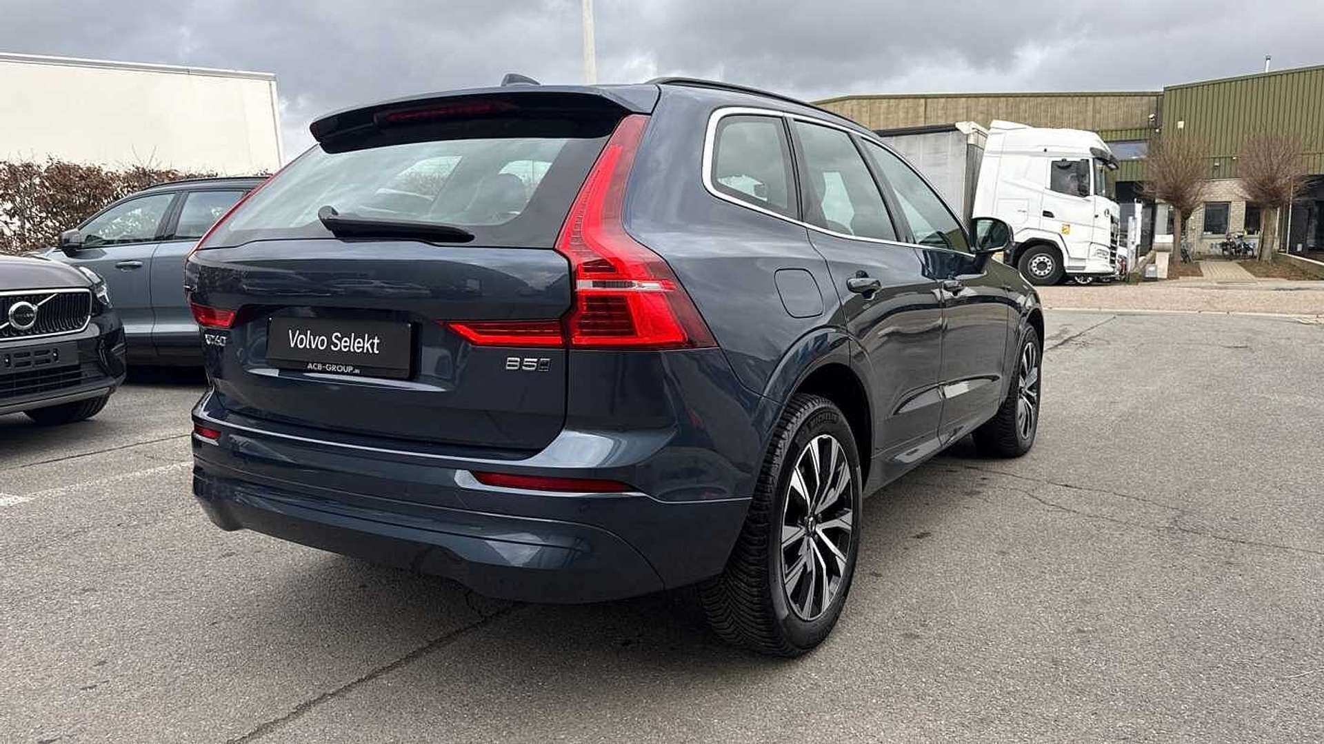 Volvo XC60 B5 Core - 2025 - Joinsteer - #4