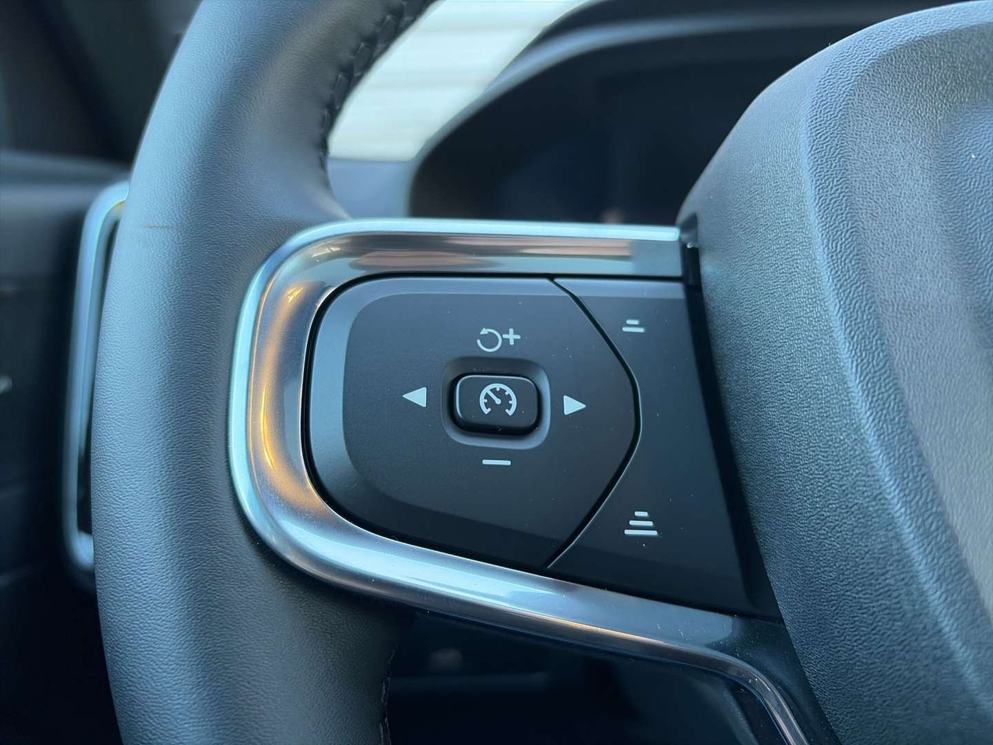 Volvo C40 Twin Motor Ultimate - 2024 - Joinsteer - #17