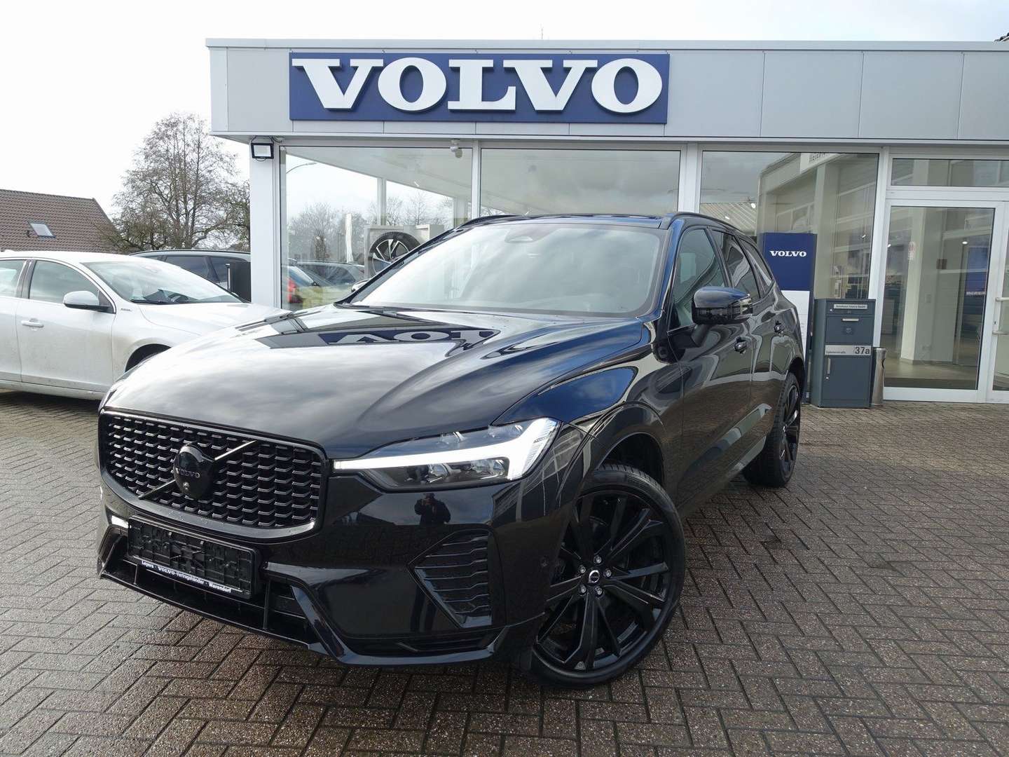 Volvo XC60 B5 Plus - 2025 - Joinsteer - #1