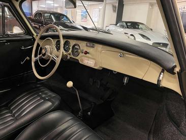 Porsche 356 — photo 17