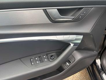 Audi S6 — photo 15