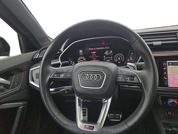 Audi RSQ3 — photo 12