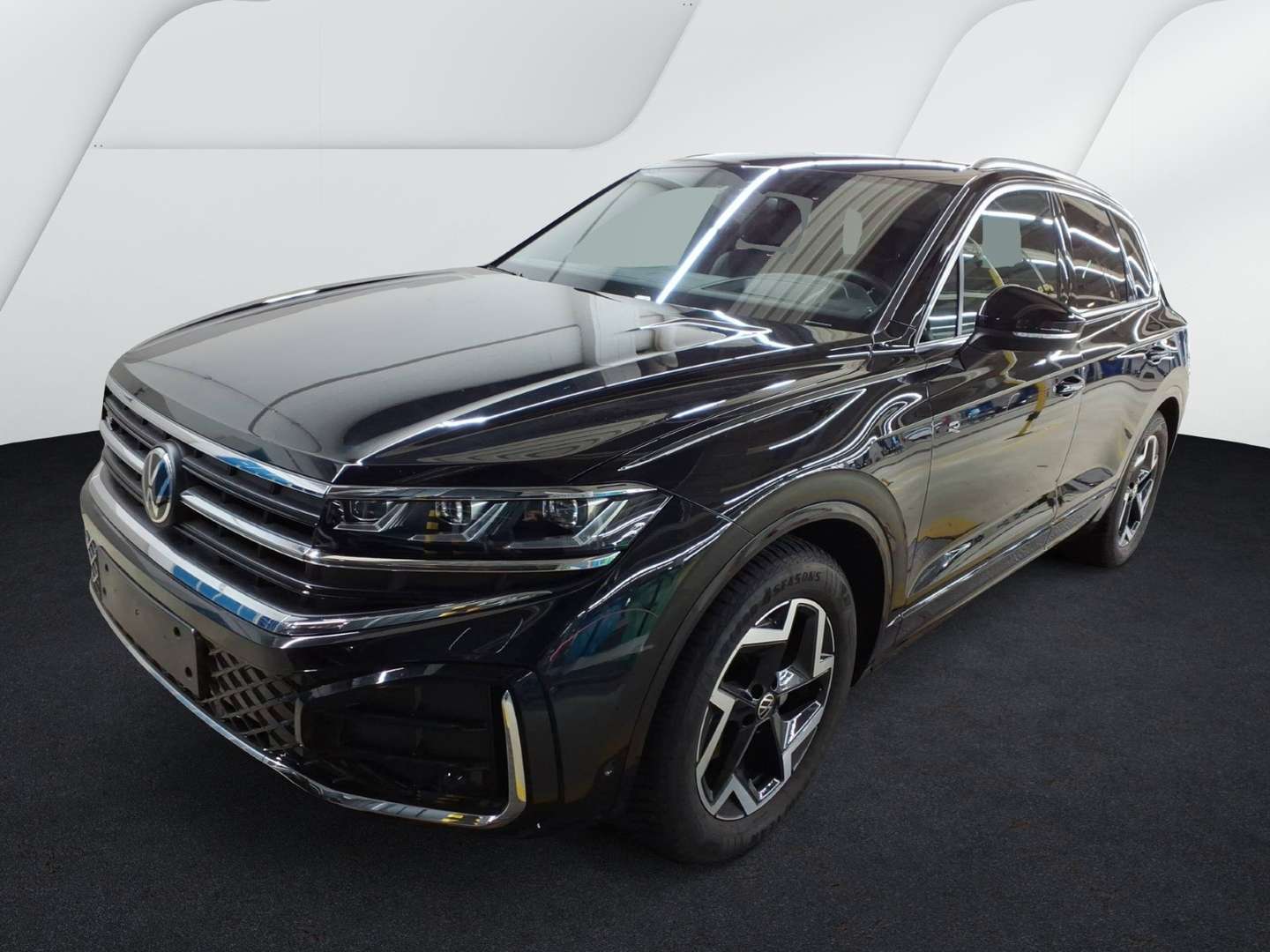 Volkswagen Touareg R-Line - 2025 - Joinsteer - #1