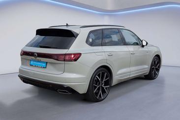 Volkswagen Touareg 4Motion R-Line — photo 5