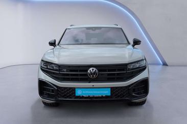 Volkswagen Touareg 4Motion R-Line — photo 8