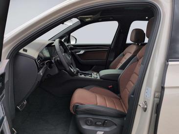 Volkswagen Touareg 4Motion R-Line — photo 11