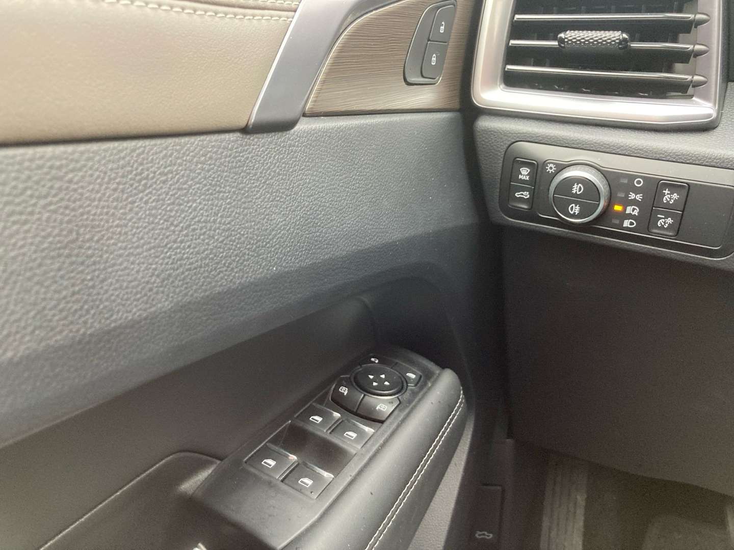 Volkswagen Amarok DoubleCab TDI Style - 2025 - Joinsteer - #14