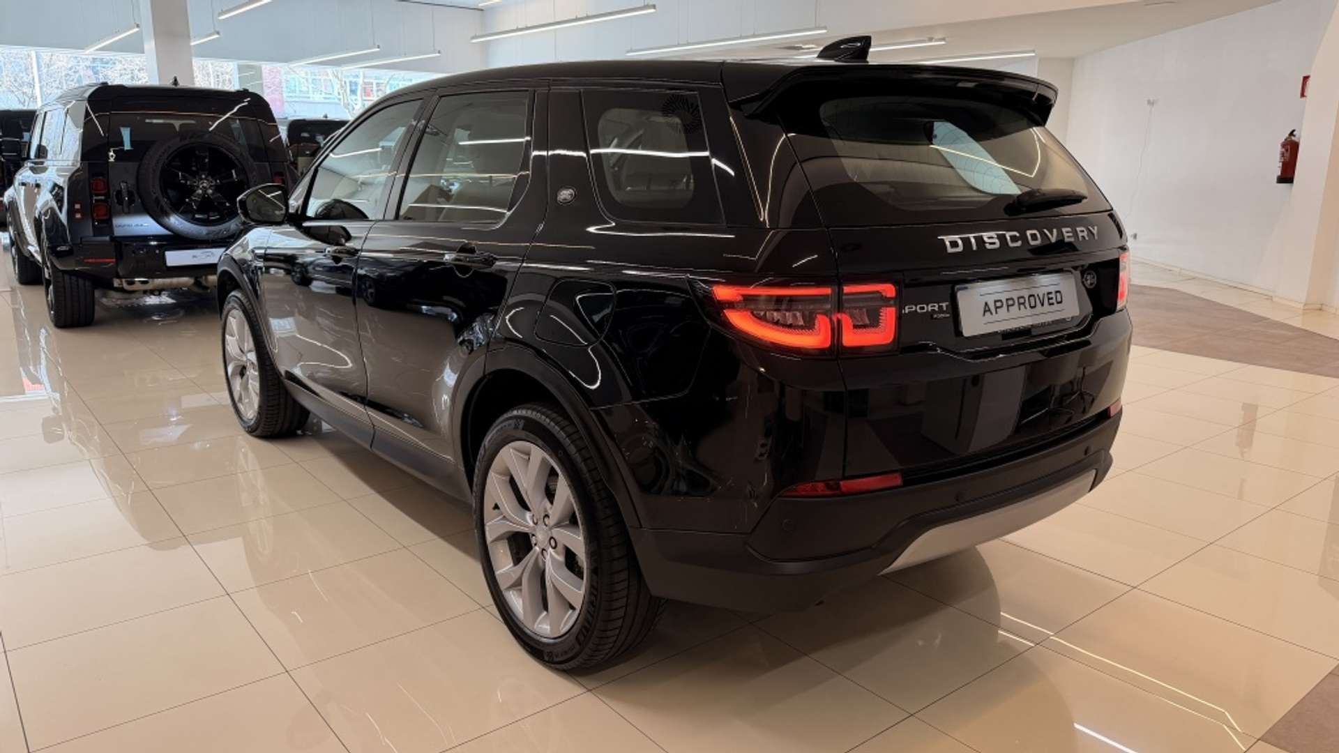 Land Rover Discovery Sport 1.5 I3 PHEV SE AWD Auto - 2021 - Joinsteer - #2