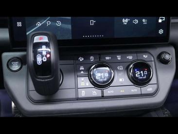 Land Rover Defender 110 P635 OCTA AWD Auto — photo 17