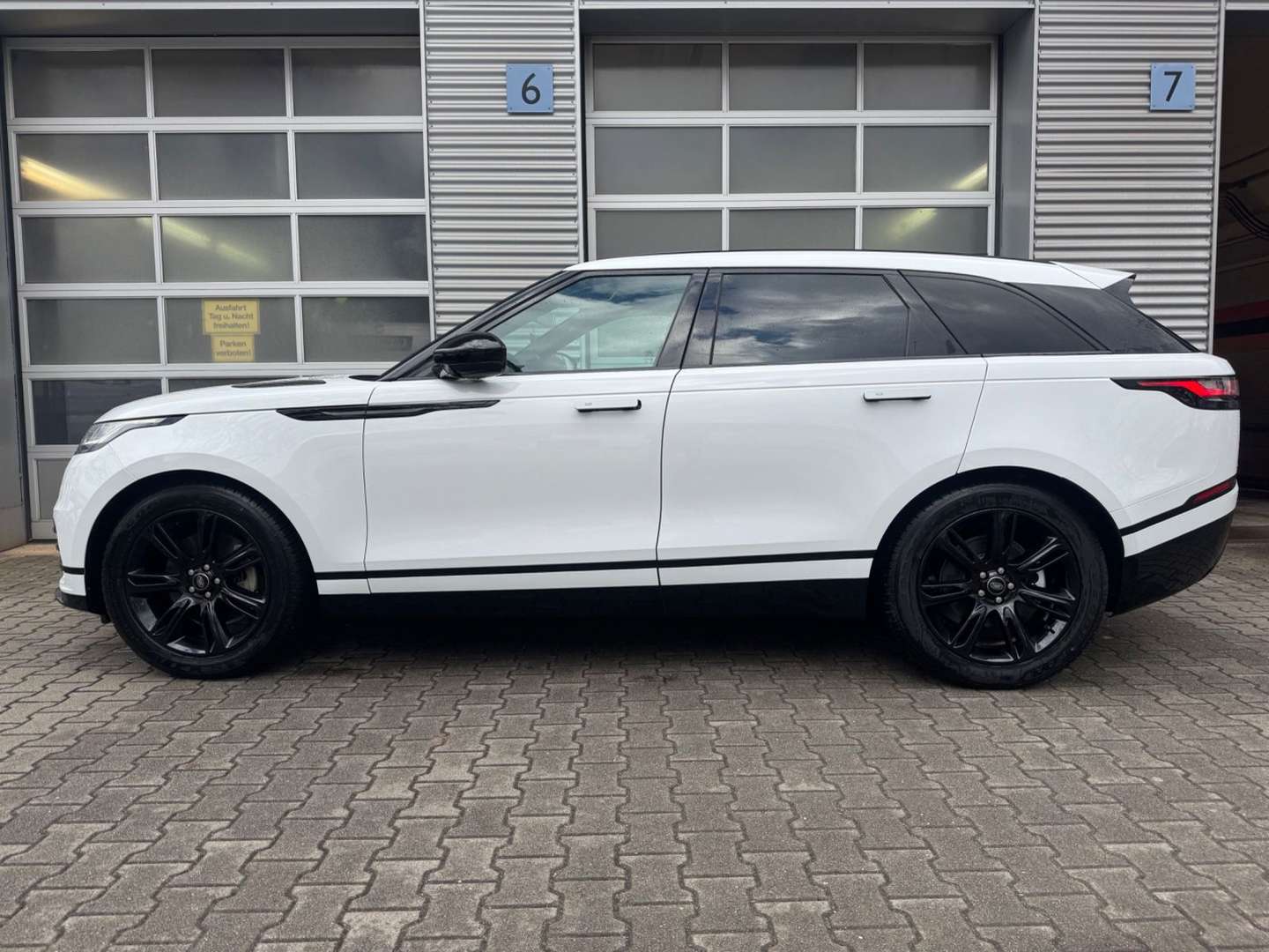 Land Rover Range Rover Velar D200 R-Dynamic SE - 2023 - Joinsteer - #1