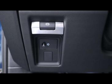 Land Rover Defender 110 P635 OCTA AWD Auto — photo 30