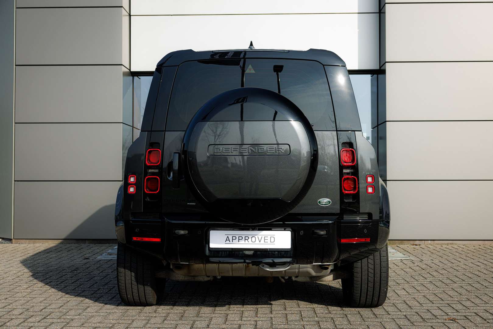 Land Rover Defender 110 X-Dynamic HSE P400e - 2023 - Joinsteer - #14