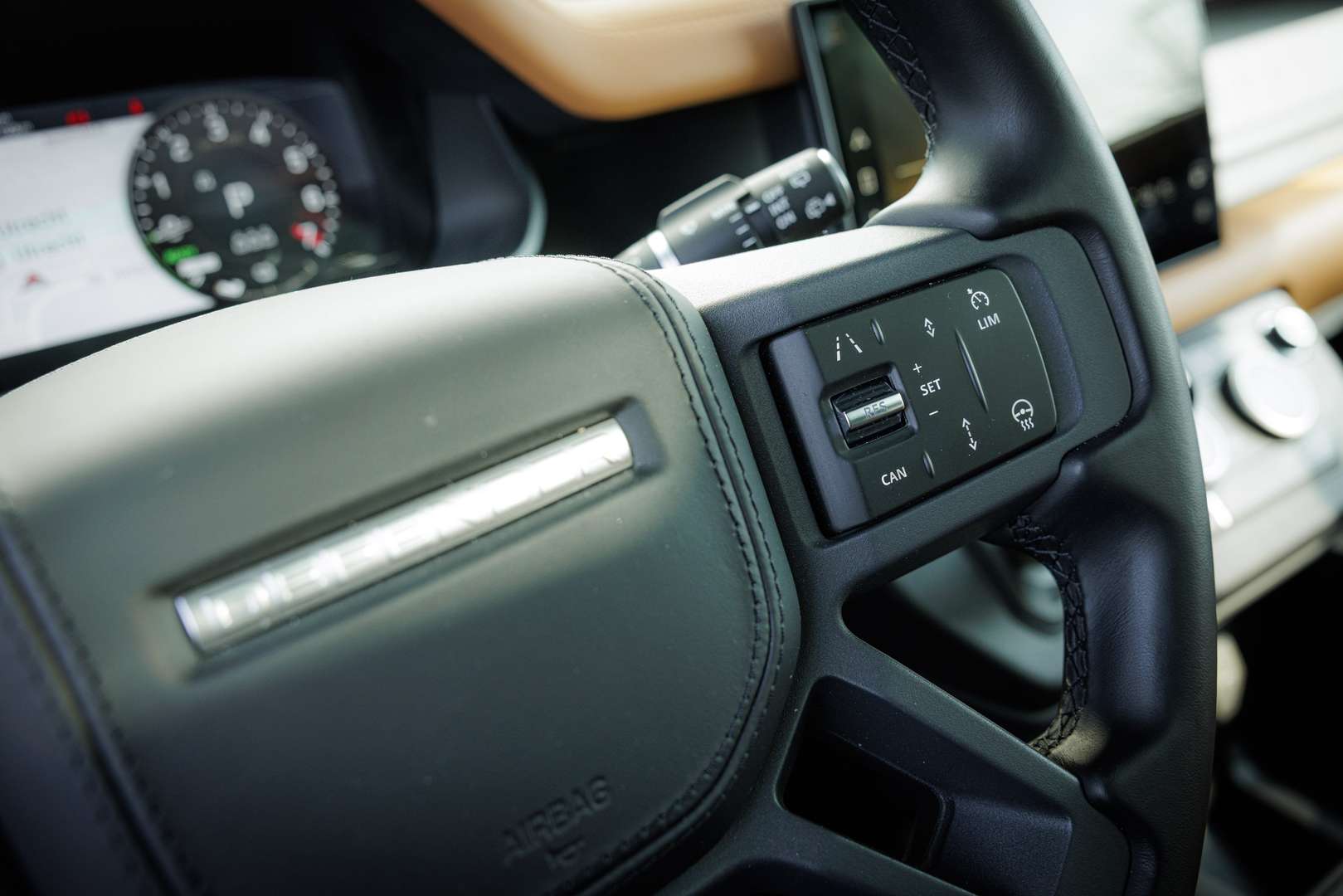 Land Rover Defender 110 X-Dynamic HSE P400e - 2023 - Joinsteer - #27