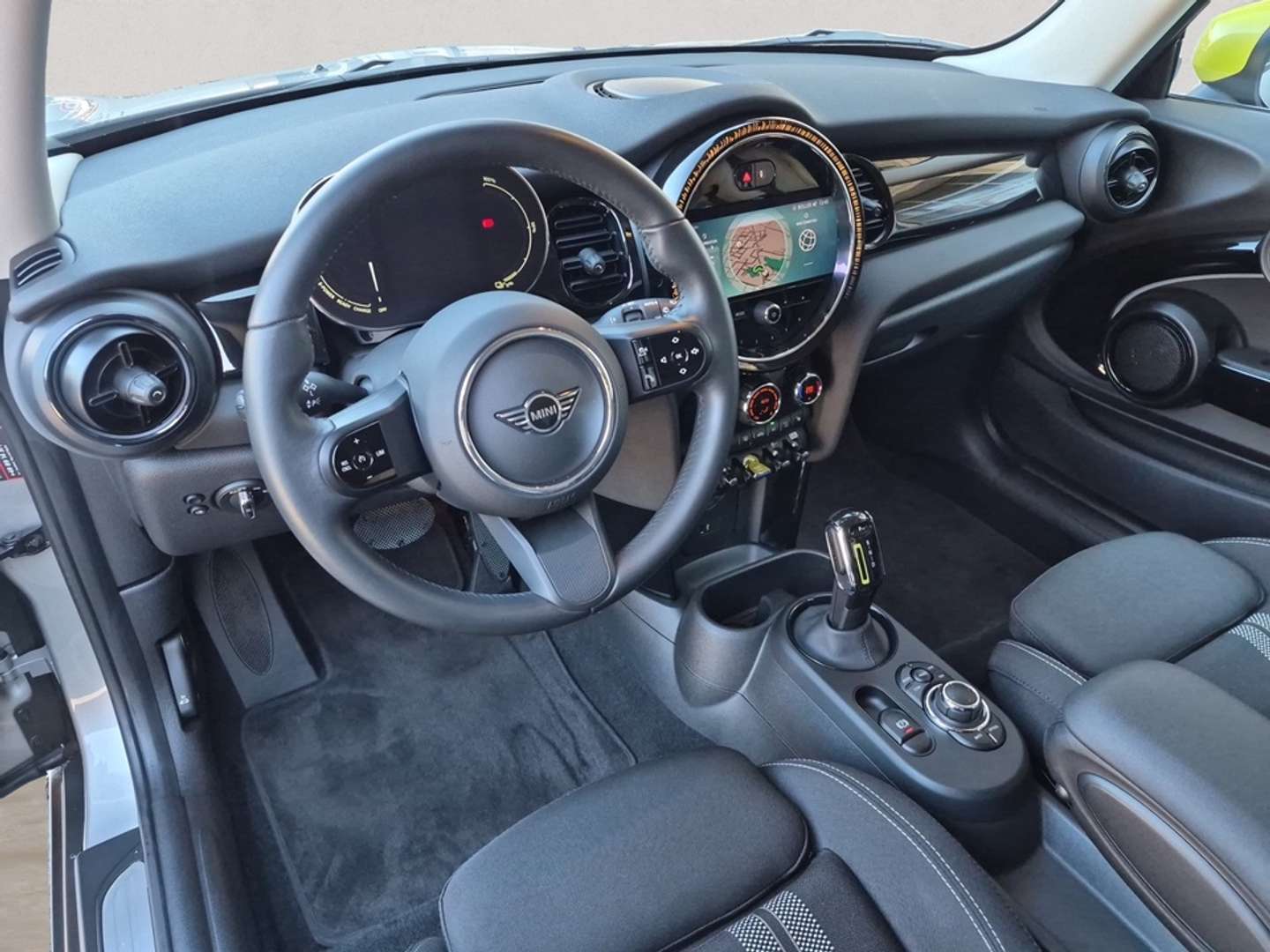 Mini Cooper SE Essential Cooper - 2023 - Joinsteer - #9