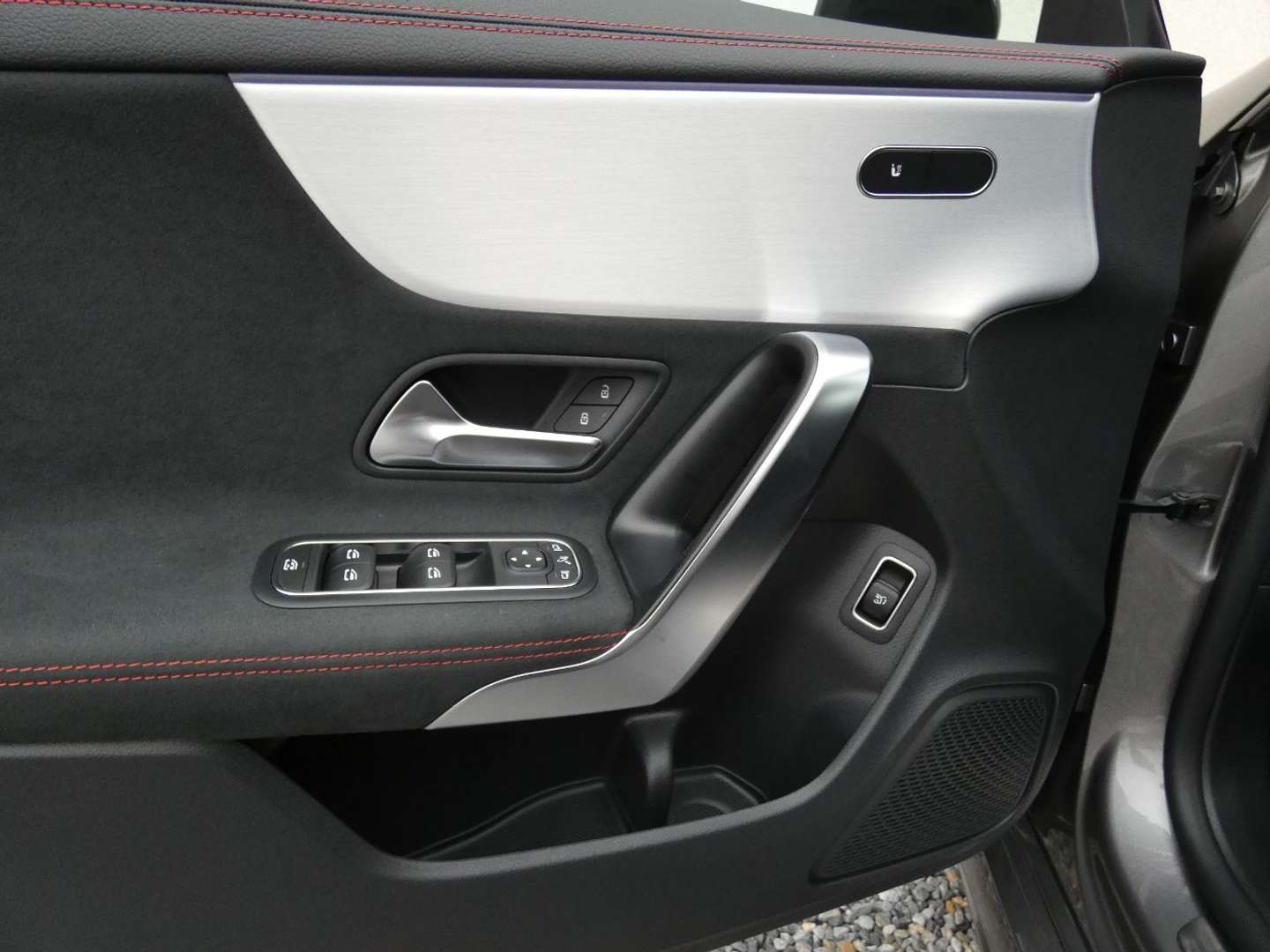 Mercedes CLA Shooting Break 180 Night Edition - 2025 - Joinsteer - #12