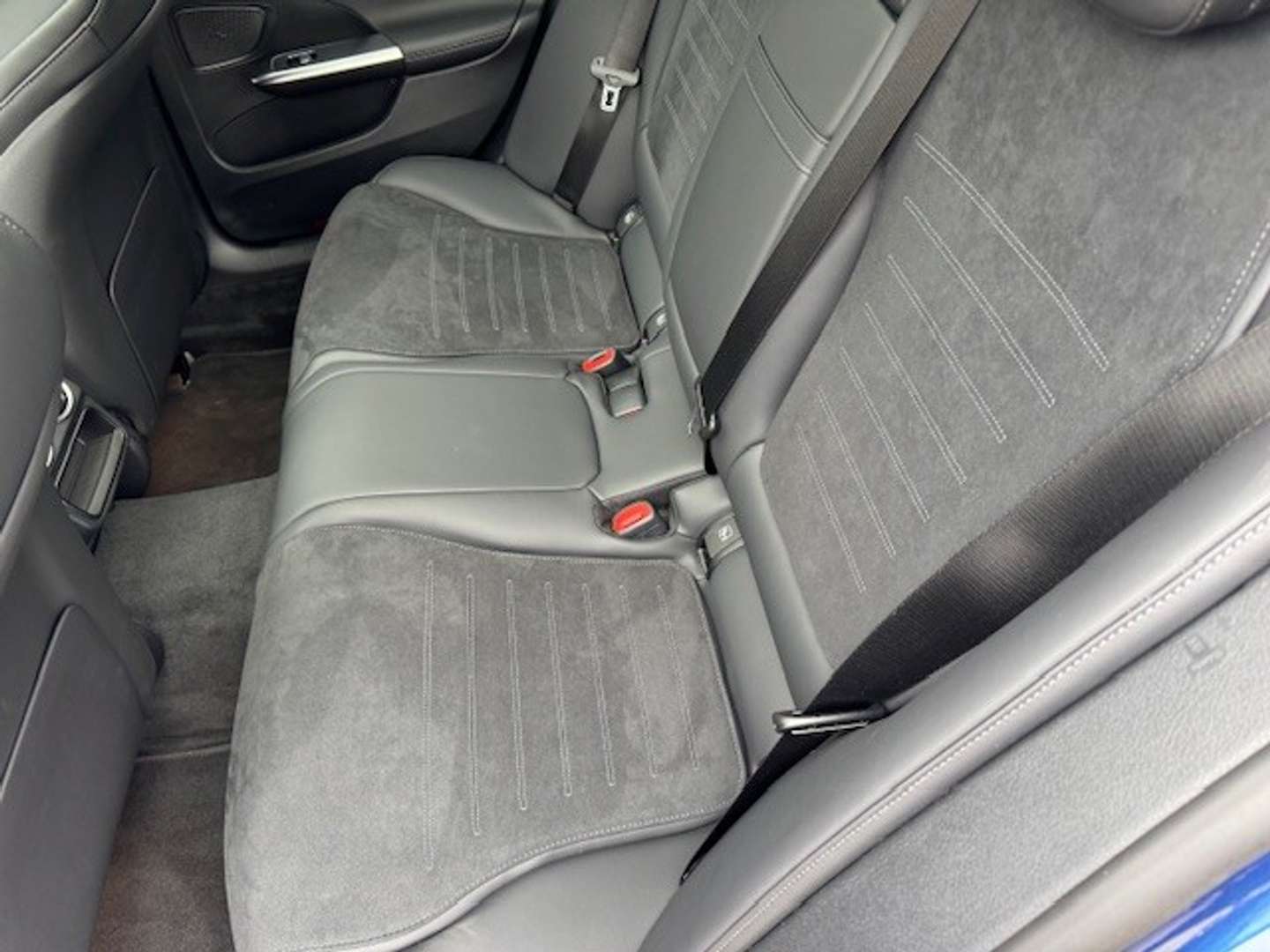 Mercedes Classe C 300 E 300 AMG Line - 2025 - Joinsteer - #4