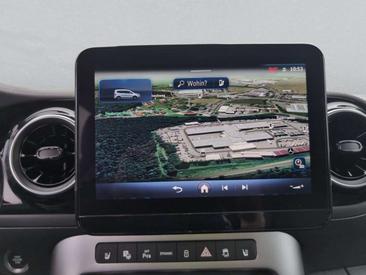 Mercedes EQT 200 — photo 11