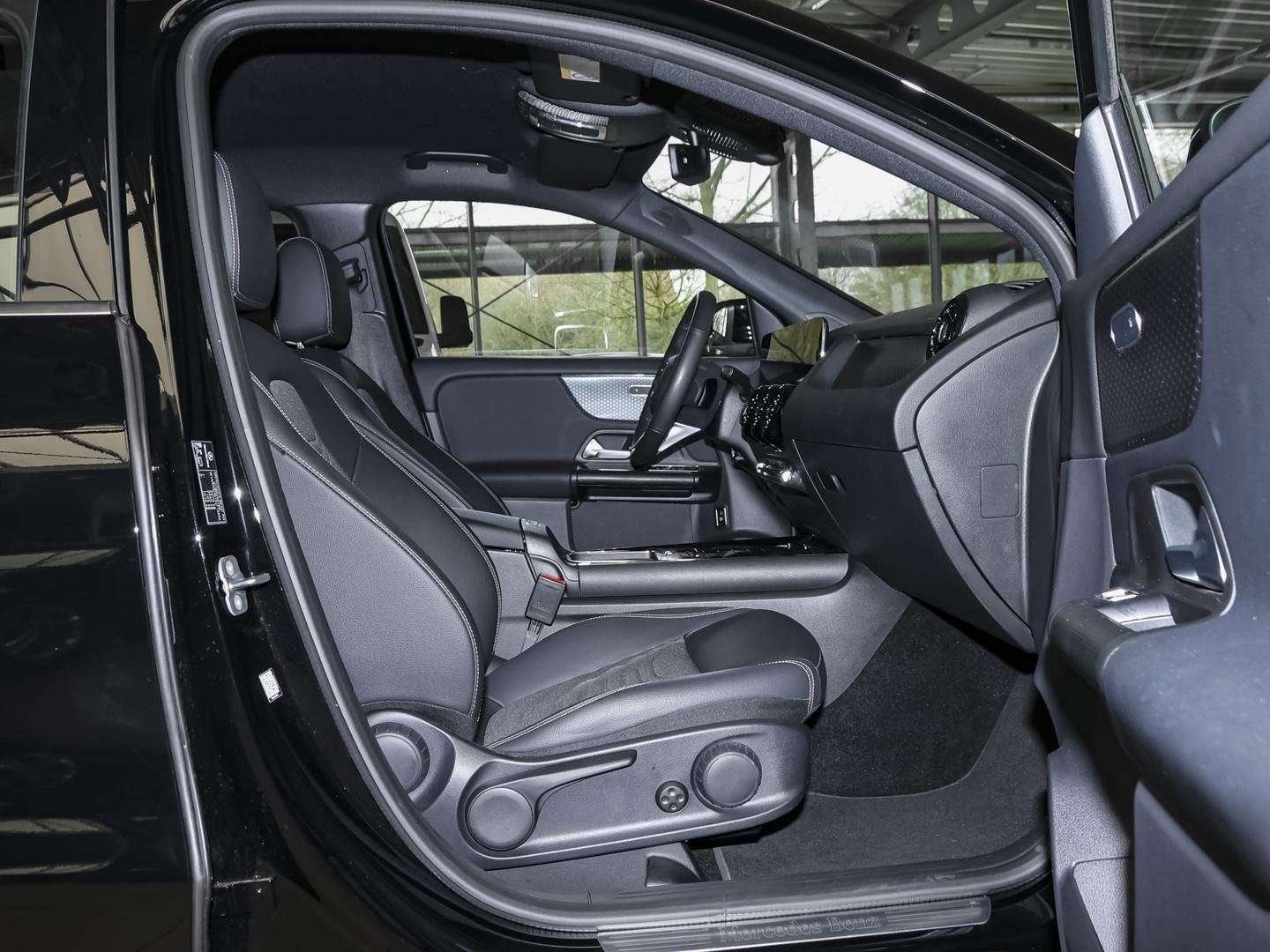 Mercedes GLA 200 - 2024 - Joinsteer - #5